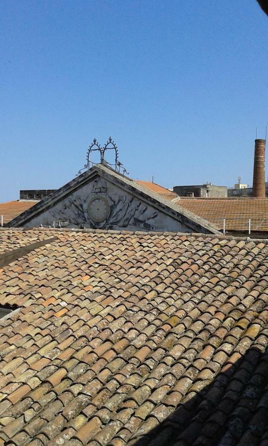 Mansarda In Palazzo D'Epoca Διαμέρισμα Κατάνια Εξωτερικό φωτογραφία